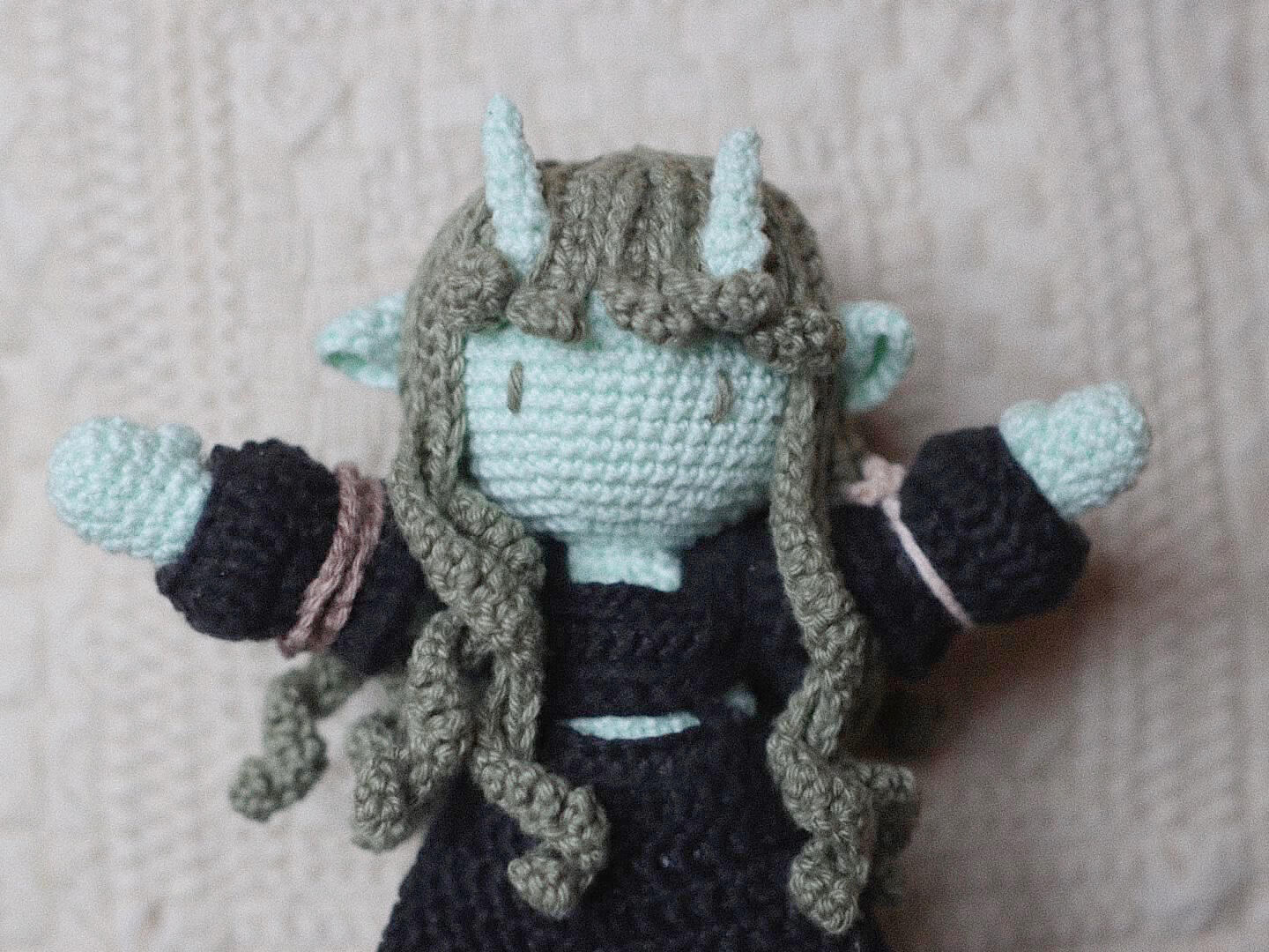 Wired Arms, Horns